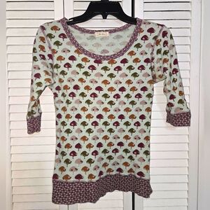 Blu Chic Women's L Top with Tree Design